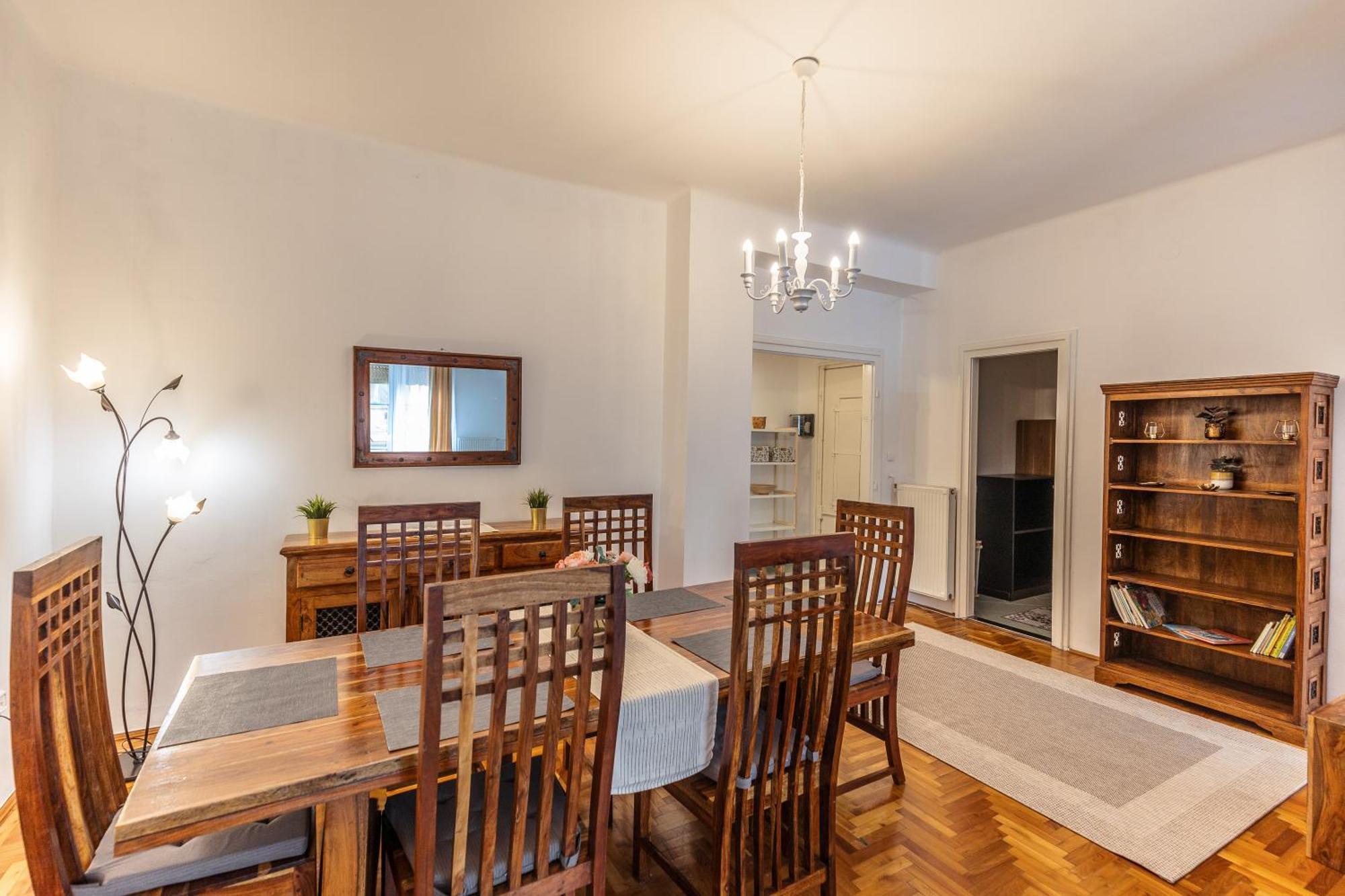 Appartement Bright & Spacious Riverside With Balcony *